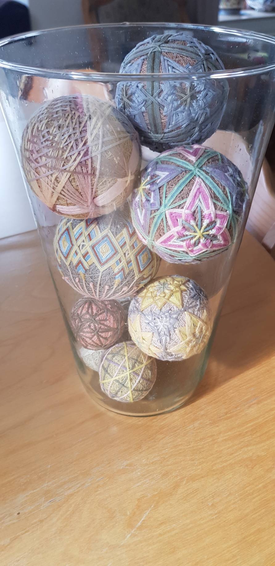 Temari ball střední velikost